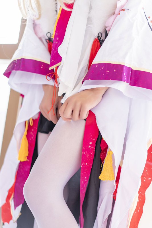 鷲尾あや